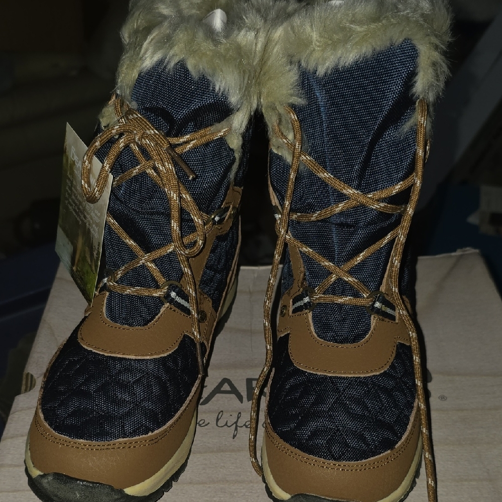 Bearpaw Marina Women's 8 Brown & Blue